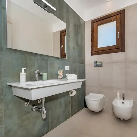 Maria Con Piscina E Vista Mare Villa