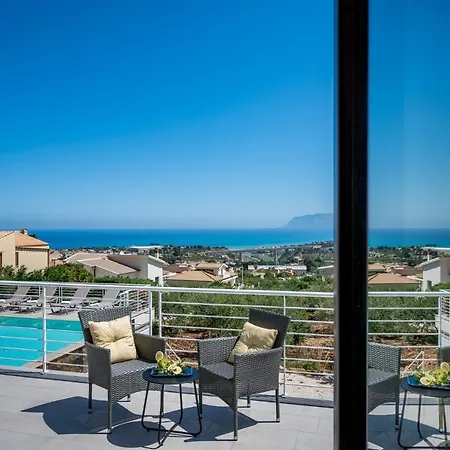فيلة Maria Con Piscina E Vista Mare كاستيلاّماري ديل غو