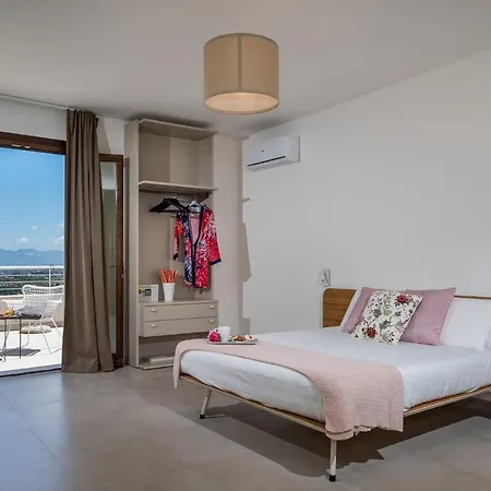 Maria Con Piscina E Vista Mare فيلة كاستيلاّماري ديل غو