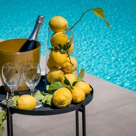 Maria Con Piscina E Vista Mare Villa