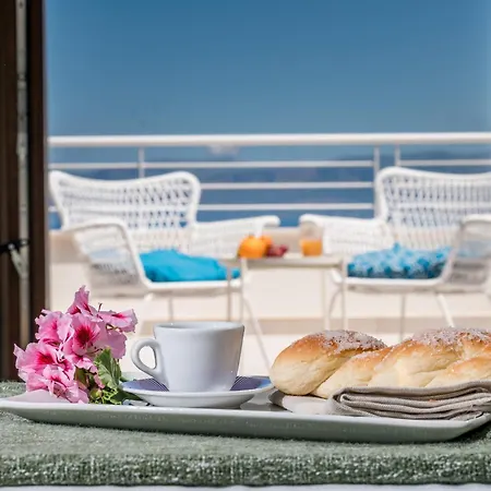 Maria Con Piscina E Vista Mare فيلة *
