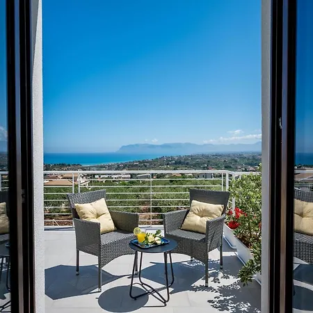 Villa Maria Con Piscina E Vista Mare