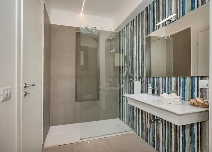 ヴィラ Maria Con Piscina E Vista Mare