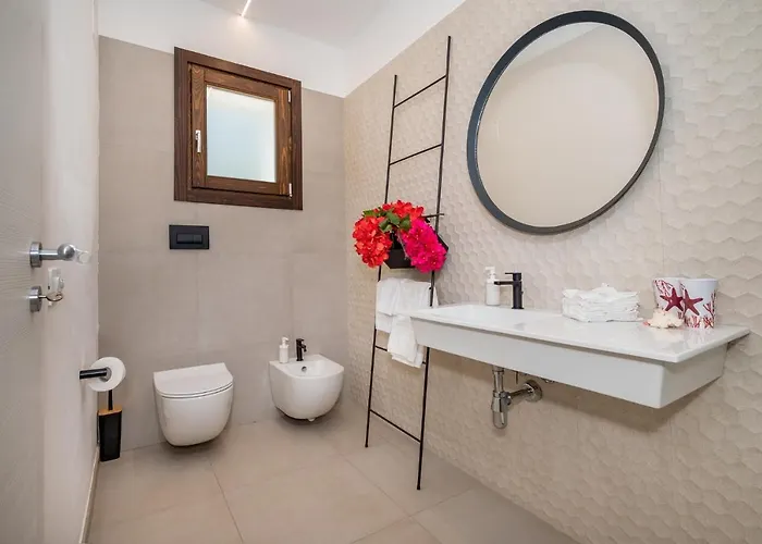 Maria Con Piscina E Vista Mare * カステッランマーレ・デル・ゴルフォ