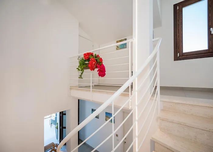 ヴィラ Maria Con Piscina E Vista Mare