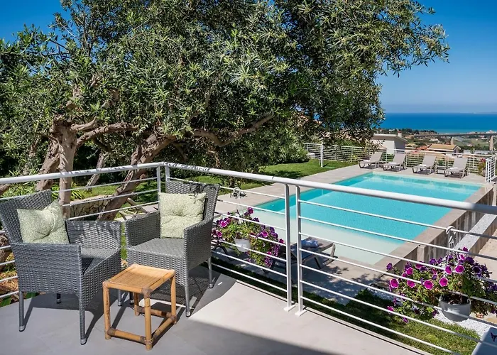 Maria Con Piscina E Vista Mare ヴィラ *